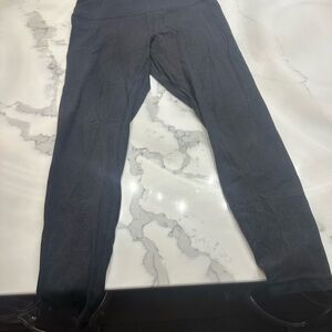 Lululemon size 8 Aligns 25”
